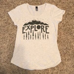 NWOT Rags to Raches women’s tee